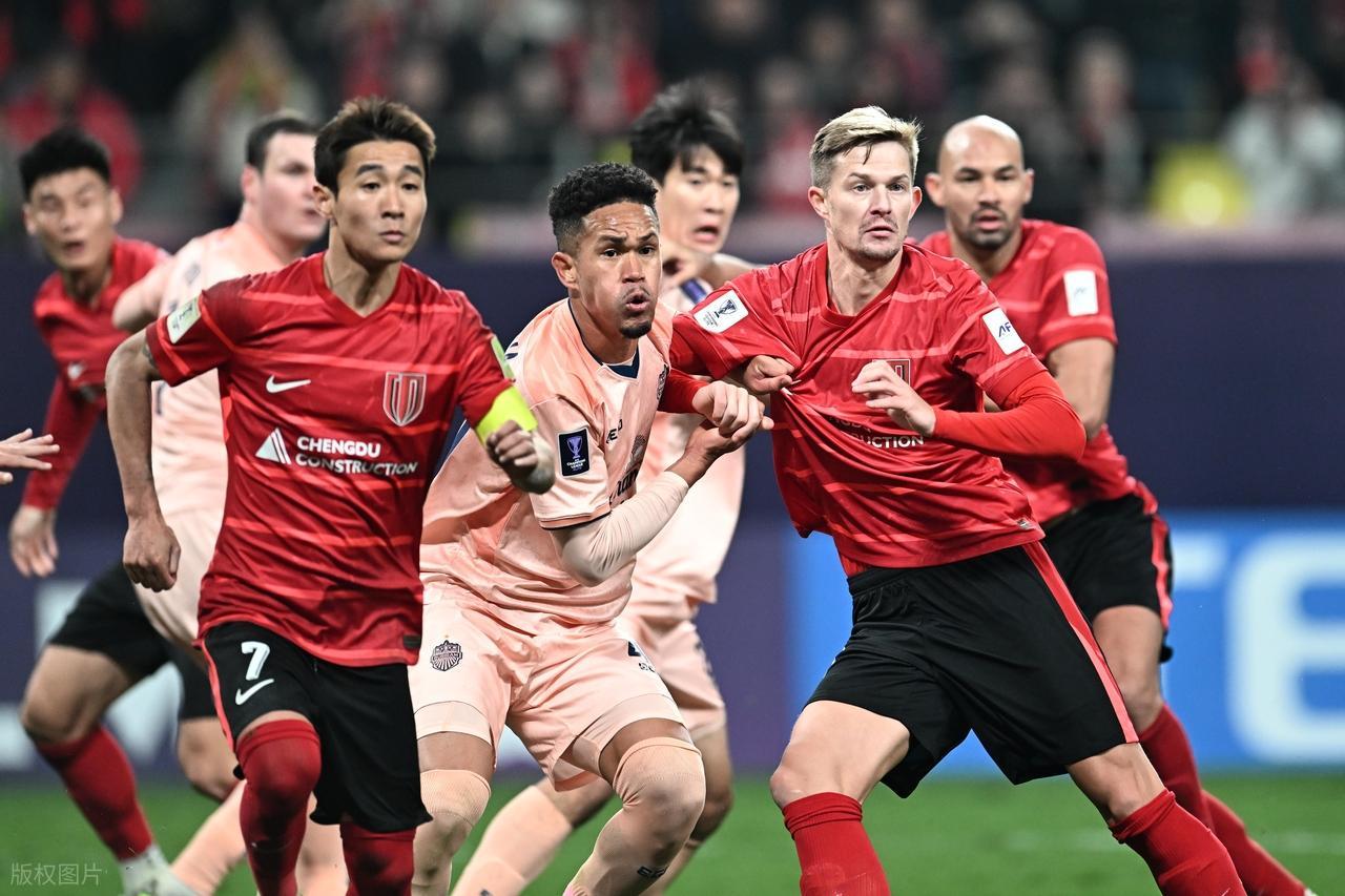 开云平台-亚冠1/8决赛，澳超球队多打一人仍出局，中超收获大礼，保留3席位